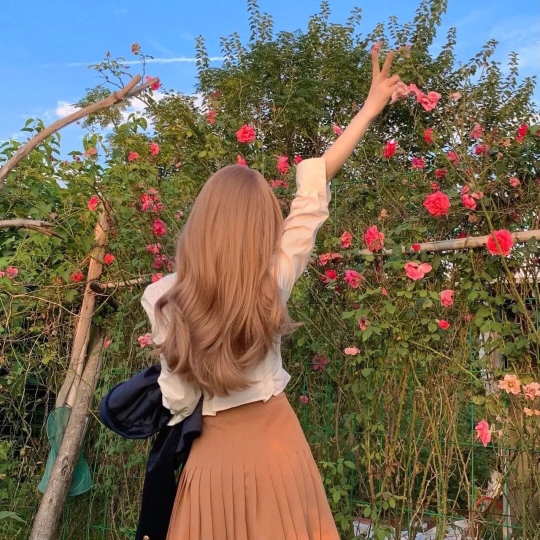 逃荒,我全家都是重生的